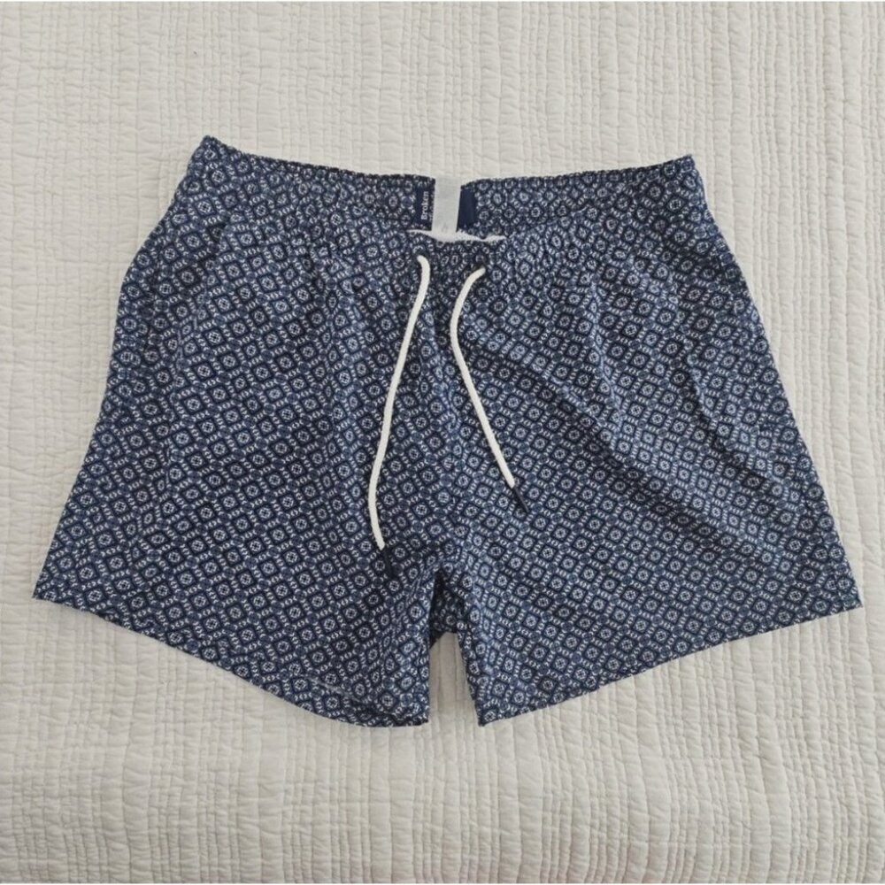 Broken Threads Men's XL Swimwear Trunks Surf UV Protection NOWT MSRP $52